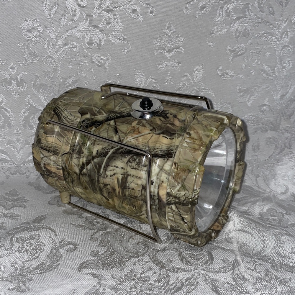 NWOT Camouflage LED Flashlight - Picture 4 of 4